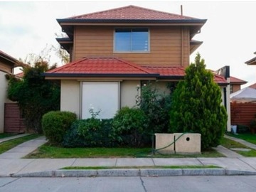 Casa en venta en Calle 9 Norte N°4405 Talca, Talca - 3 dormitorios, 3 baños