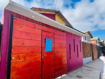 Casa en venta en Gran oportunidad en el sector de las compañias, 2D + 1B + 1 estacionamiento., La Serena - 2 dormitorios, 1 baño