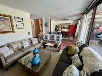 Venta / Casa / Colina