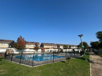 Casa en venta en Condominio los jazmines, Maipú - 3 dormitorios, 3 baños