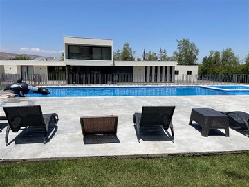 Casa en venta en condominio mirador del valle, Lampa - 7 dormitorios, 5 baños