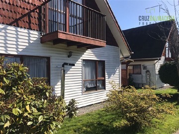Casa en arriendo mensual en Entre Frutillar Alto y Frutillar Bajo, Frutillar - 3 dormitorios, 2 baños