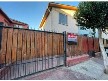 Casa en venta en San Ignacio, Padre Hurtado, Región Metropolitana de Santiago 9710000, Chile, Padre Hurtado - 2 dormitorios, 1 baño