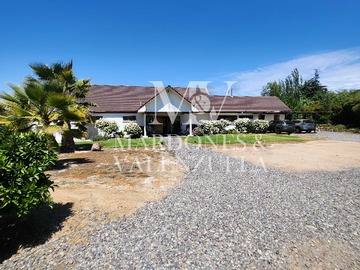 Casa en venta en Parcela C/Casa Cond.El Bosque Country Club (172717), María Pinto - 4 dormitorios, 4 baños