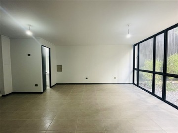 Oficina en arriendo mensual en Arriendo Oficinas - 1 baño
