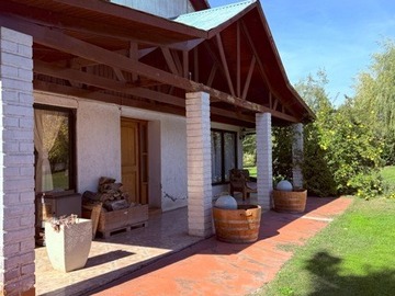 Casa en venta en Rari, Colbún - 6 dormitorios, 2 baños