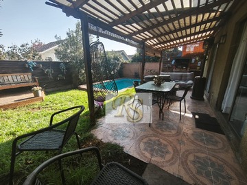 Casa en venta en Camino del retiro, La Florida - 3 dormitorios, 2 baños