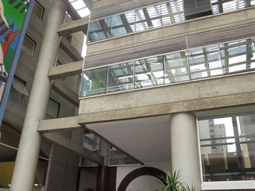 Oficina en arriendo mensual en Compañia, Santiago - 3 dormitorios, 3 baños