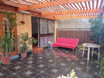 Casa en venta en Pasaje Miserinos, Maipú, Región Metropolitana de Santiago 9250000, Chile, Maipú - 3 dormitorios, 1 baño