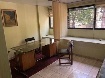 Oficina en venta en Guardia Vieja 181, Providencia - 3 dormitorios, 4 baños
