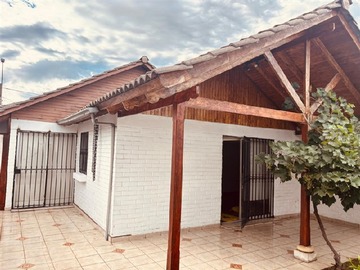 Casa en venta en Lago Castelgandolfo, Maipú - 3 dormitorios, 2 baños