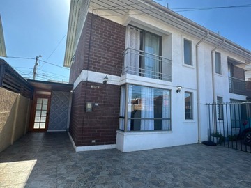 Casa en venta en Capellán florencio infante 2755, casa e, Maipú - 3 dormitorios, 3 baños