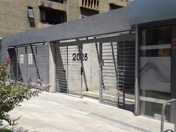 Oficina en venta en Oportunidad Oficina con Estac. Providencia (74305), Providencia - 1 baño