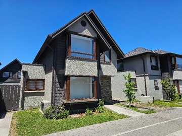 Casa en arriendo mensual en Casa En Arriendo Parque De Carriel (167378), Talcahuano - 3 dormitorios, 3 baños