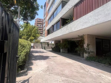 Departamento en venta en Américo Vespucio Nte. 1650, Vitacura - 3 dormitorios, 4 baños