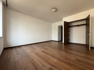Oficina en arriendo mensual en Mac iver con calle moneda, Santiago - 1 dormitorio, 1 baño