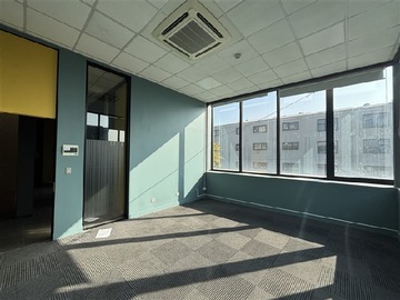 Oficina en arriendo mensual en Av Ñuble, Santiago Centro, San Diego, Chiloé, Santiago