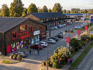 Local Comercial en arriendo mensual en Nuevo centro comercial comuna Puerto Varas (69742), Puerto Varas - 1 baño
