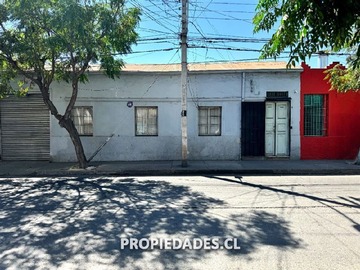 Casa en arriendo mensual en Av. Mapocho / Esperanza, Santiago - 1 baño