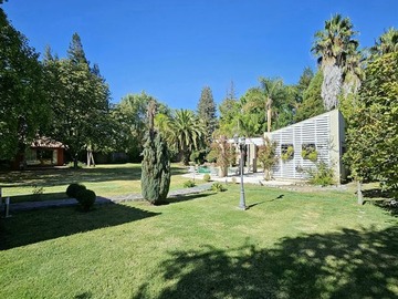 Local Comercial en venta en Jardín del este, Chillán - 8 dormitorios, 8 baños