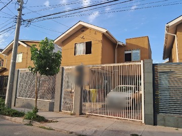 Casa en arriendo mensual en Barrio Portezuelo, Colina - 3 dormitorios, 3 baños