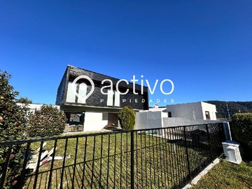 Casa en venta en El Arboreto, Valdivia - 3 dormitorios, 2 baños