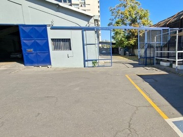 Bodega en arriendo mensual en av Grecia// Metro Estadio Nacional // Marathon, Ñuñoa - 7 baños