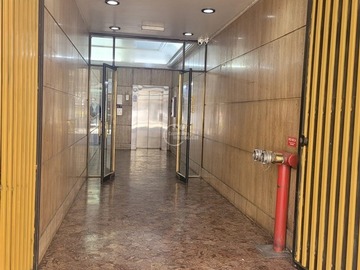 Oficina en venta en Mac Iver/ Huérfanos, Santiago - 4 dormitorios, 6 baños