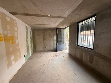 Local Comercial en arriendo mensual en Corte Suprema / Olivares, Santiago - 1 baño