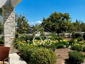 Venta / Casa / Colina