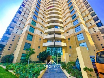 Departamento en venta en Prince of wales country club, La Reina - 4 dormitorios, 3 baños
