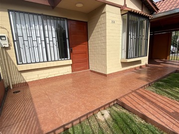 Casa en arriendo mensual en Camino Bajo de Santa Cruz, Padre Hurtado - 3 dormitorios, 2 baños