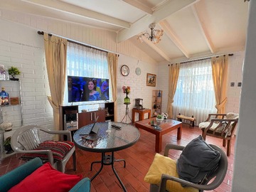 Casa en venta en Casa en venta en villa alemana 3d+2e+1b (155517), Villa Alemana - 3 dormitorios, 1 baño