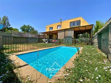 Casa en venta en Ramón Cruz con José María Narbona, Ñuñoa - 5 dormitorios, 2 baños