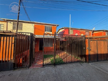 Casa en venta en Av ejercito con av eyzaguirre, Puente Alto - 3 dormitorios, 1 baño