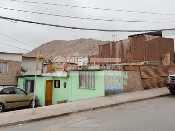 Casa en venta en Cruz del, Antofagasta - 4 dormitorios, 1 baño