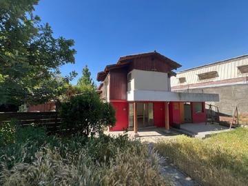 Casa en venta en Av. Quebrada de macul / av. Tobalaba, Peñalolén - 4 dormitorios, 2 baños