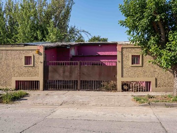 Casa en venta en Casa en Graneros, VI Región - 5 dormitorios, 5 baños