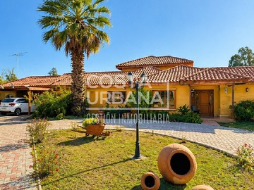 Casa en venta en Angamos, Limache - 6 dormitorios, 5 baños