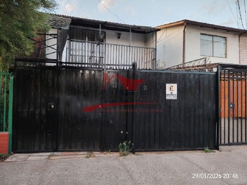 Casa en venta en Casa de Dos Pisos, 3 Dormitorios, 2 Baños, Puente Alto. - 3 dormitorios, 2 baños