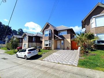 Casa en venta en Venta de casa en condominio- fdo el carmen (63825), Temuco - 3 dormitorios, 3 baños