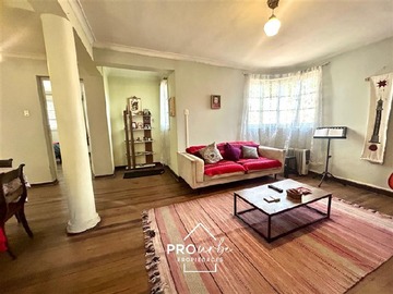 Casa en venta en Coventry con Echeñique, Ñuñoa - 5 dormitorios, 3 baños
