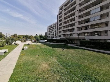 Departamento en venta en Espectacular depto 3d2b con patio, Peñalolén - 3 dormitorios, 2 baños