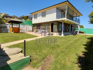 Casa en venta en Maipú 1299, Quintero, Región de Valparaíso 2490000, Chile, Quintero - 7 dormitorios, 2 baños