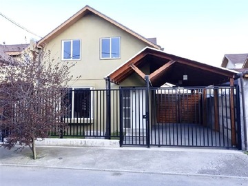 Casa en venta en Flores de Pucará, Maule - 4 dormitorios, 2 baños