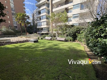 Departamento en venta en Hermanos cabot/ Reina Astrid, Las Condes - 3 dormitorios, 2 baños