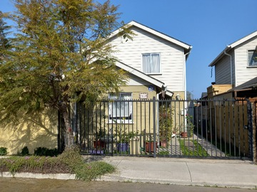 Casa en venta en Claudio Bravo, Buin - 3 dormitorios, 2 baños
