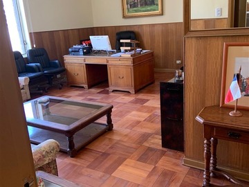 Oficina en arriendo mensual en Alameda Bernardo O`Higgins / Metro La Moneda, Santiago - 3 dormitorios, 2 baños