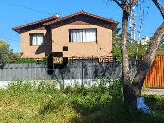 Casa en venta en Brown sur 2787, Macul - 5 dormitorios, 2 baños