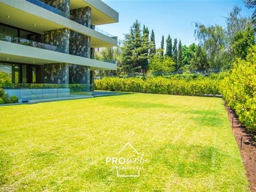 Departamento en venta en Valle Alegre con Charles Hamilton, Las Condes - 4 dormitorios, 6 baños